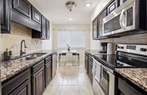 Valley Ranch Casa | 20% off - 2BD - Pool View - T.home V.Ranch - Irving - i655