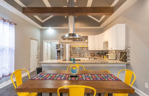 Smoketown Jackson Casa | 20% OFF! Luxury 3BR on the Bourbon Trail–Sleeps10