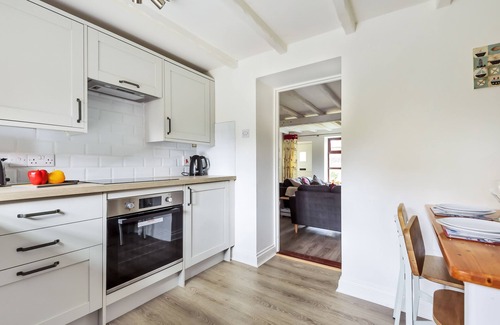Hunstanton Cabaña | 20 Rosemary Cottage - sleeps 5 guests in 3 bedrooms