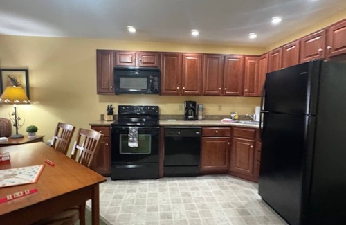 Francestown Casa | 20% Sale April/May NH Condo Unit 4G
