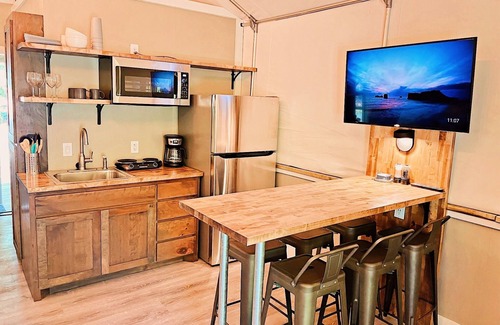 Seguin Cabina | 20 Son's Geronimo - Birdhouse Cabin