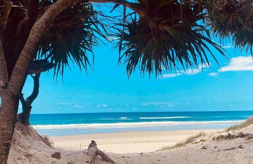 New Brighton Casa | 20 Steps - Beachfront Home - Stunning & Stylish - North of Byron