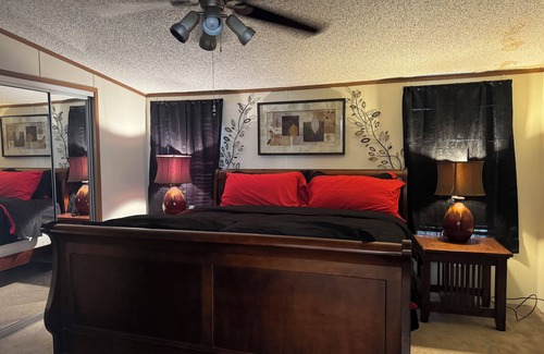 Mustang Ridge Casa | 20 Year old Country living Home