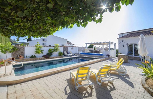 Casas de Torrat Otro | 200 m² Alojamiento ∙ 3 habitaciones ∙ 6 huéspedes