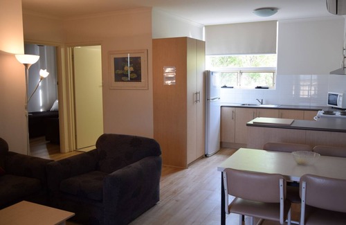 Glenelg Apartamento | A 200 m de la 'Milla de oro', exclusiva Esplanade Glenelg