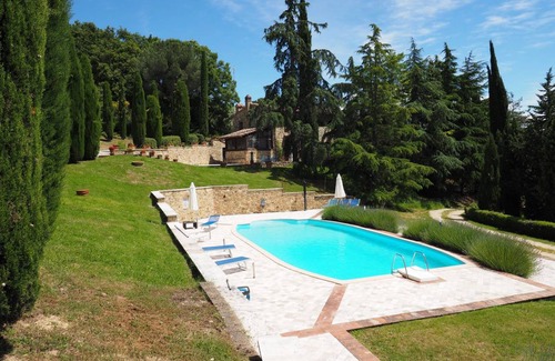 San Gimignano Apartamento | 200 m² Apartamento ∙ 3 habitaciones ∙ 6 huéspedes