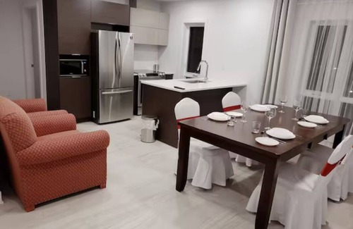 Cote-Des-Neiges—Notre-Dame-De-Grace Apartamento | 2001 Av. Beaconsfield
