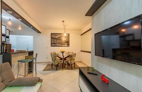 Tramandai Apartamento | 200m da Praia II 1,8km Congresso Est Catolica 2025 II Wi-Fi l 4 Pessoas l Churrasqueira l Elevador 3º Andar l Cadeira de Praia e Guarda Sol l Vaga Garagem