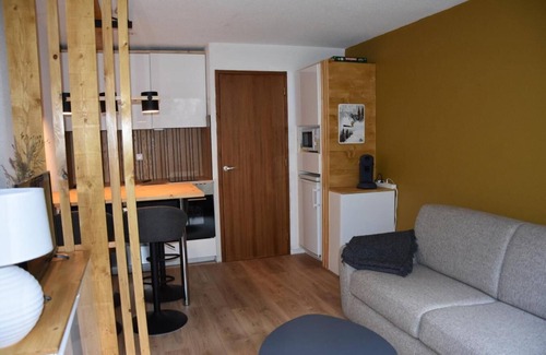 Pralognan-la-Vanoise Apartamento | Swimming pool, terrace, tv, ski locker, 29m², Pralognan-la-Vanoise