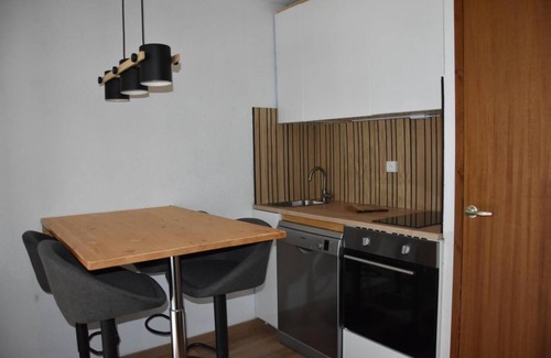 Pralognan-la-Vanoise Apartamento | Swimming pool, terrace, tv, ski locker, 29m², Pralognan-la-Vanoise