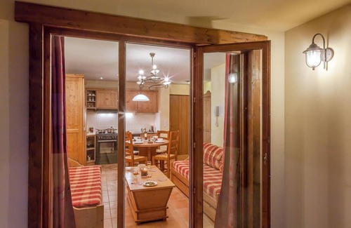 Lanslevillard Apartamento | 200m del centro estación, piscina, sauna, hammam, balcón, parking, tv, local para esquís, 30m²