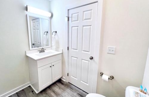 Surf City Apartamento | 201 King Pet Friendly, 2nd Floor Barefoot