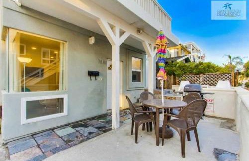 Mission Beach Casa | 201-Surf Stars Studio