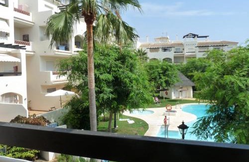 San Luis de Sabinillas Apartamento | 2010-Superb apt 2 bedrooms in complex with pool