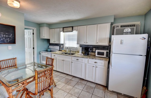 Cherry Grove Beach Condominio | 202 28th Ave Unit 6 1 Bedroom Condo