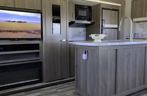 Riverton Casa | 2021 Grand Design 34' Trailer