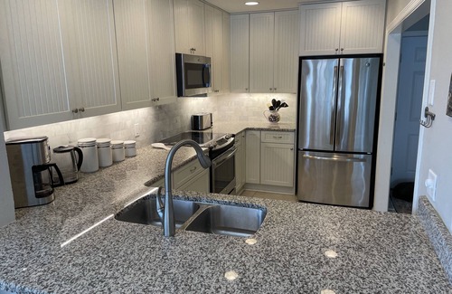 Sandestin Villa | 2022 6 PASSENGER GOLF CART Largest Beachwalk! 3bd/3ba. Sleeps 8, WITH LAKE VIEWS