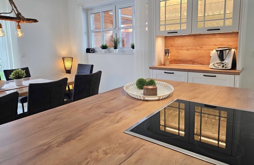 Biendorf Casa | 2022 Erbautes Ferienhaus Emilia - mit Sauna und Eingezäuntem Garten