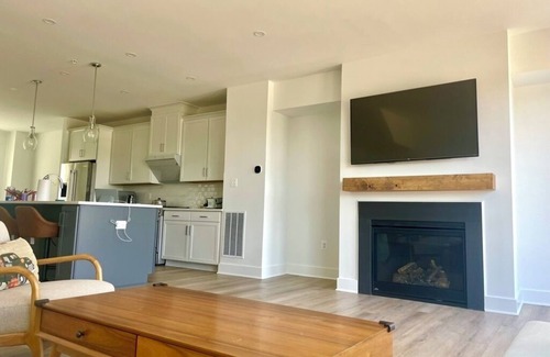 North Potomac Casa | 2024 Newly Built 4 Bedroom 3.5 Bathroom Townhouse