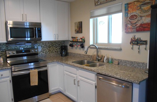 Fountain Hills Condominio | Excelentes tarifas reducidas para viviendas de última generación Actualizado 1er piso en el centro de Fountain Hills