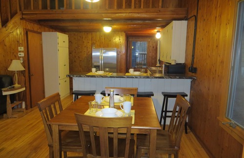 Crivitz Casa | Crooked Lake Cabin Reserva de otoño disponible Lakewood Crivitz Mountain ATV / UTV