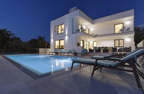 Pjescana Uvala Casa | 205 m² Casa ∙ 4 habitaciones ∙ 10 personas