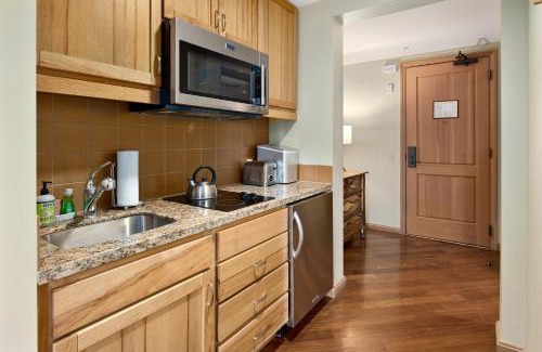 Cle Elum Apartamento | 2068 Cozy Studio in Suncadia with Pool and Hot-Tub Access