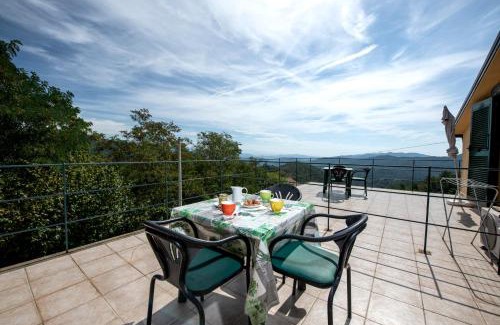Leivi Apartamento | 207 - Appartamento Mimosa, Terrazza, giardino e Piscina - Residence Cherry House