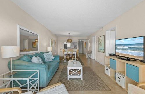 New Smyrna Beach Apartamento | 208 - Poolside 2 BR Great Ocean View