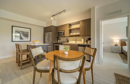 Glenvar Heights Apartamento | #209 - Tucker Dadeland