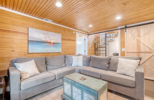 Folly Beach Casa | 209 W Indian Cabin By The Sea