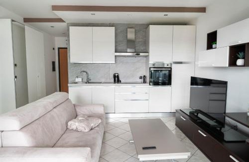 Milan Apartamento | 20min dal Duomo Luxury Flat and Free Parking