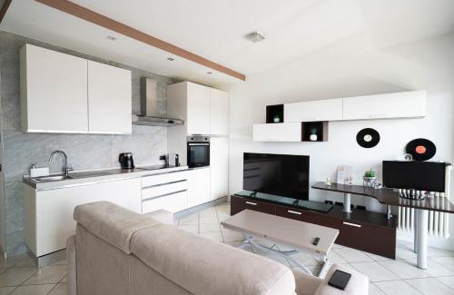 Milan Apartamento | 20min dal Duomo Luxury Flat and Free Parking