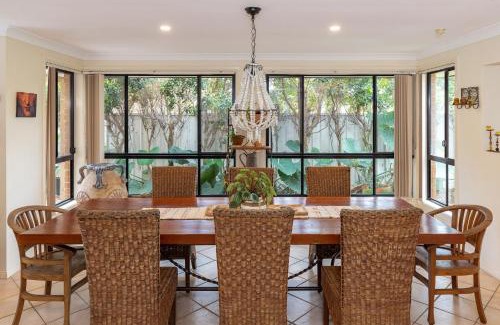 Forster Casa | 21 Cedar Grove