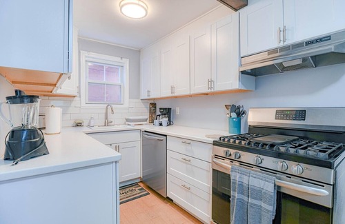 Ocean Grove Casa | 21 Embury - Charming 2-bedroom house near Beach in Ocean Grove