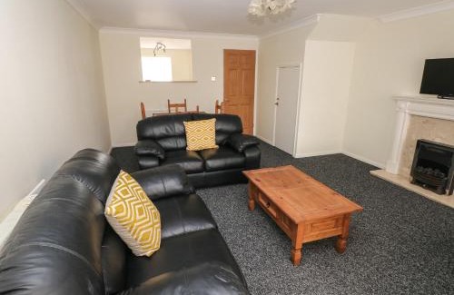 Barry Casa | 21 Heol Gylfinir