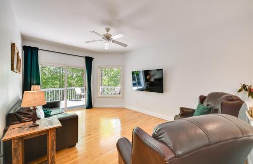Anderson Casa | 21 Mi to Clemson University BBQ-Ready Lake Home