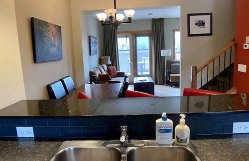 Canmore Chalet De Esquí | 212 Canmore Chalet With Beautiful Mountain Views