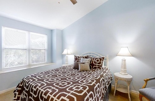 Amelia City Casa | 212 Sailmaker
