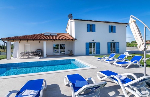 Jursici Villa | 215 m² Villa ∙ 4 habitaciones ∙ 8 huéspedes