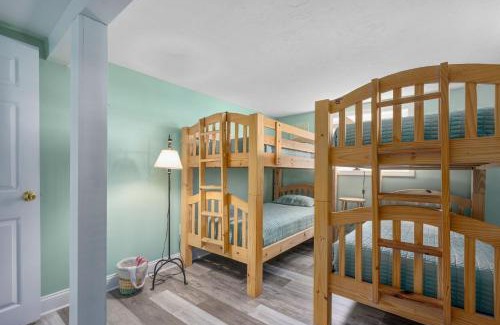 Sagamore Beach Casa | 215 Phillips Road Sagamore Beach - Cape Cod