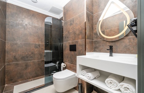 Maltepe Hotel | 216 Ruby Suite