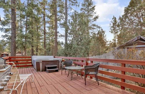 Big Bear Chalet De Esquí | 2184-malaburro Inn 2 Bedroom Home by Redawning