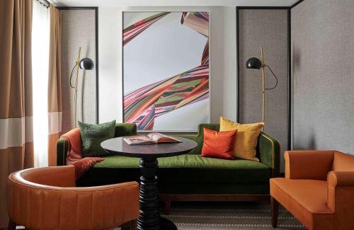 Downtown West Hotel | 21c Museum Hotel St Louis