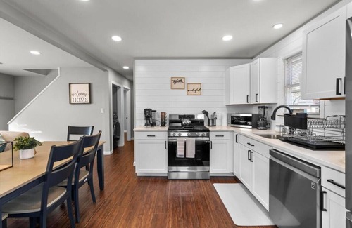 New Britain Casa | #22- 4 Br 2 Ba house-Central CT
