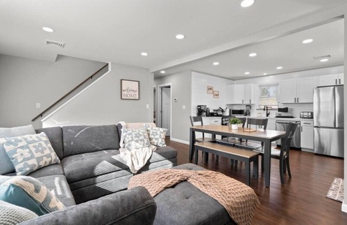 New Britain Casa | #22- 4 Br 2 Ba house-Central CT