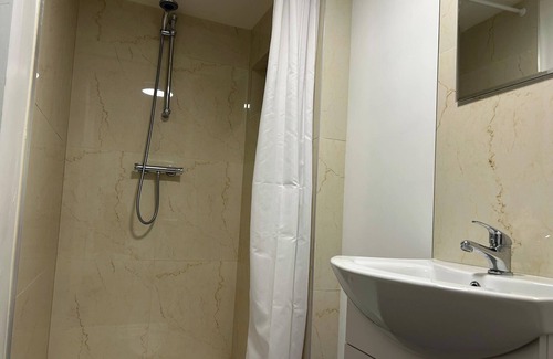 Edenderry Apartamento | 22 Guests - Edenderry Luxury Apartment Retreat