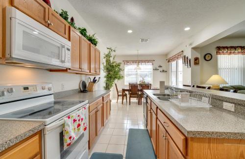 Kissimmee Casa | 22 Mi to Disney Kissimmee Home with Pool and Hot Tub