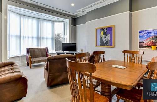 Londonderry Casa | 22 The Square