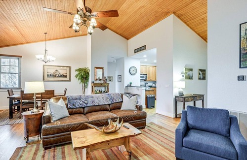Bear Lake Reserve Cabaña | 220 Boulder Creek Lane at Bear Lake Reserve